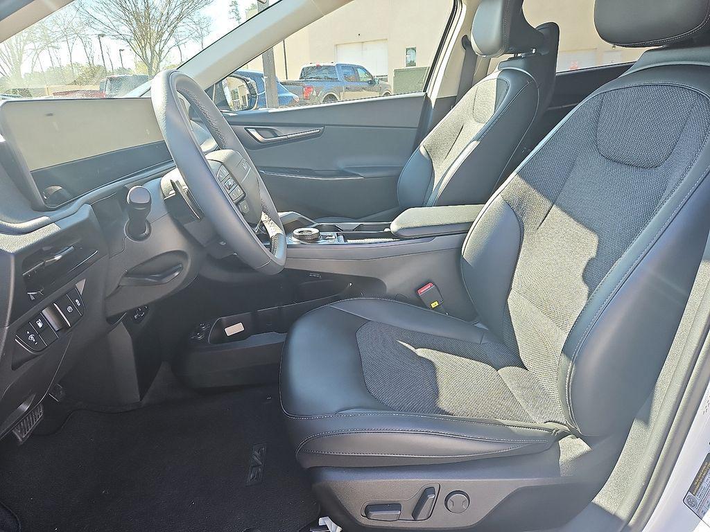 used 2025 Kia EV6 car, priced at $28,917