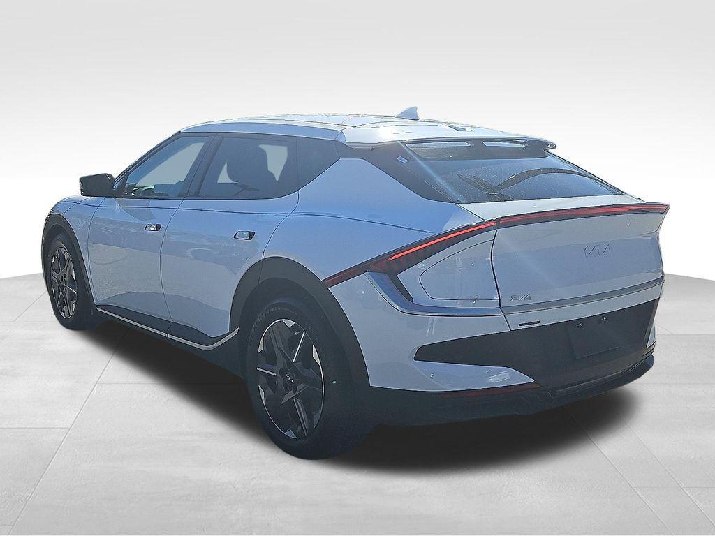 used 2025 Kia EV6 car, priced at $28,917