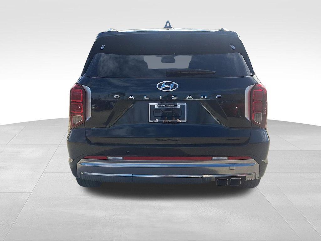 used 2024 Hyundai Palisade car, priced at $33,997