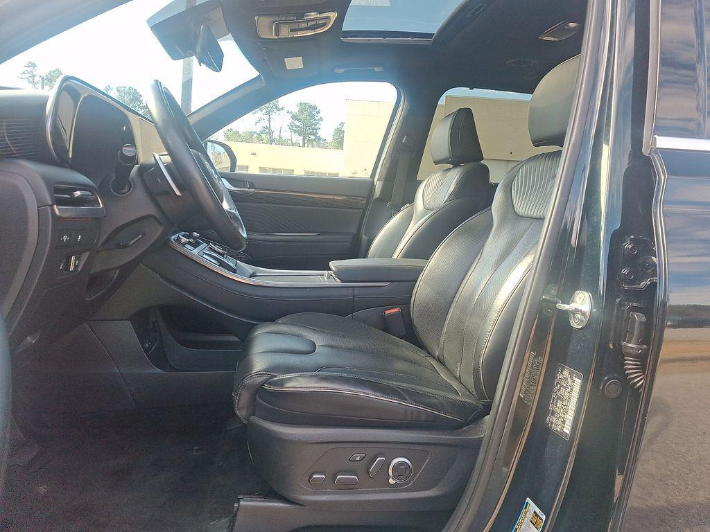 used 2024 Hyundai Palisade car, priced at $33,997