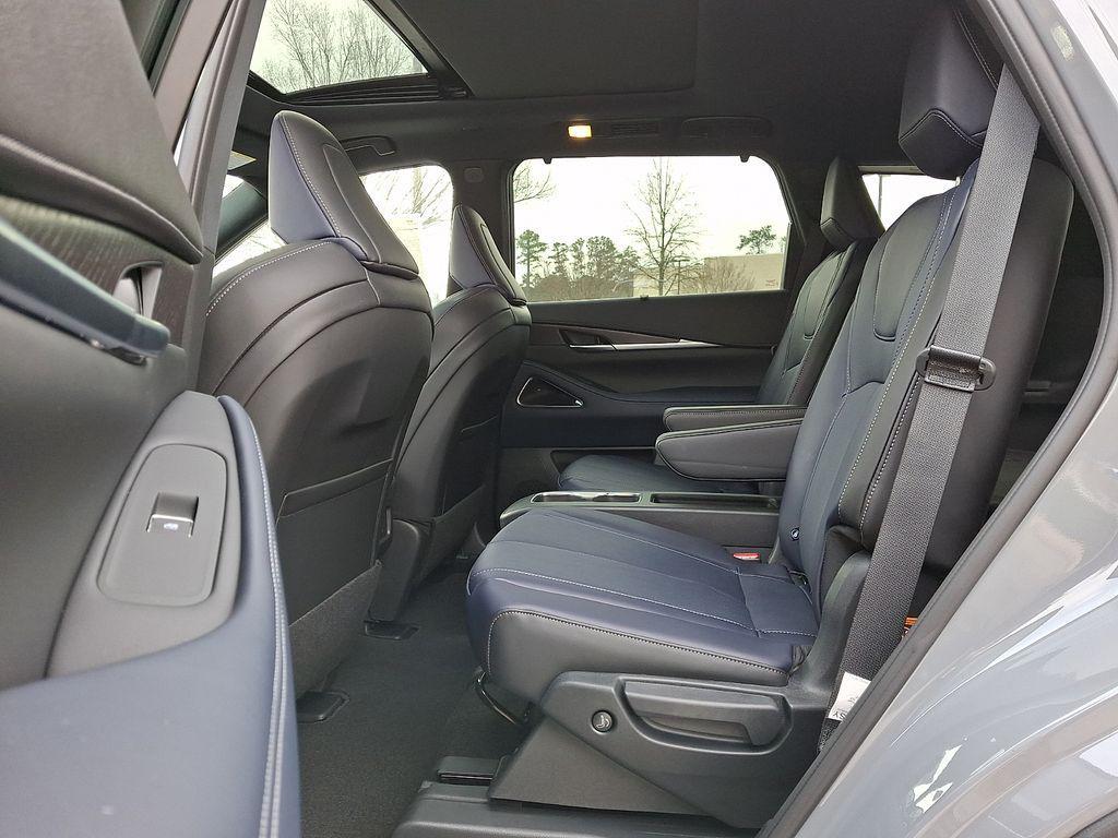 new 2026 INFINITI QX60 car, priced at $56,123