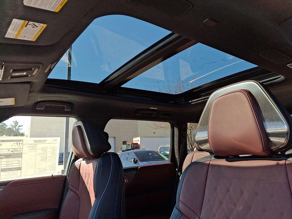 new 2026 INFINITI QX80 car, priced at $101,820