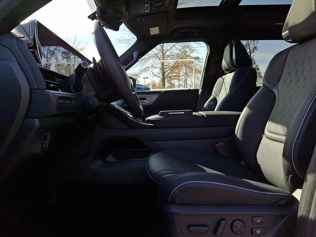 new 2026 INFINITI QX80 car, priced at $106,510