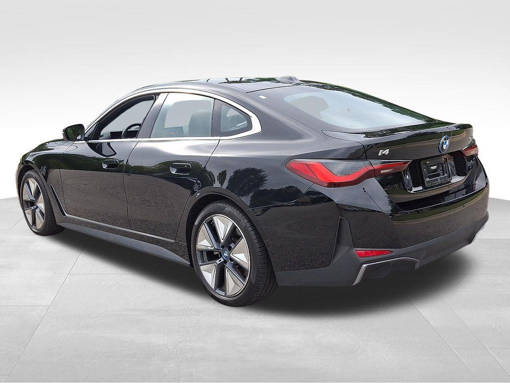 BMW i4 view 4