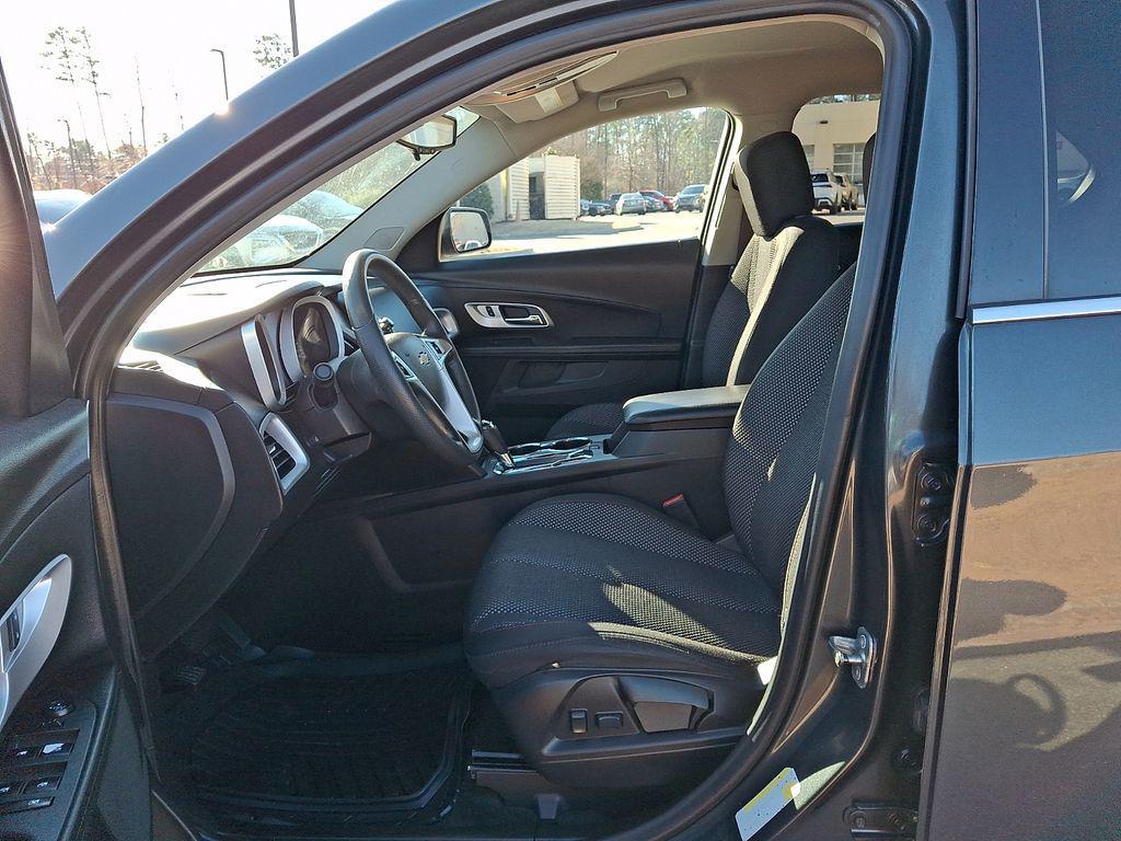 used 2017 Chevrolet Equinox car, priced at $9,765