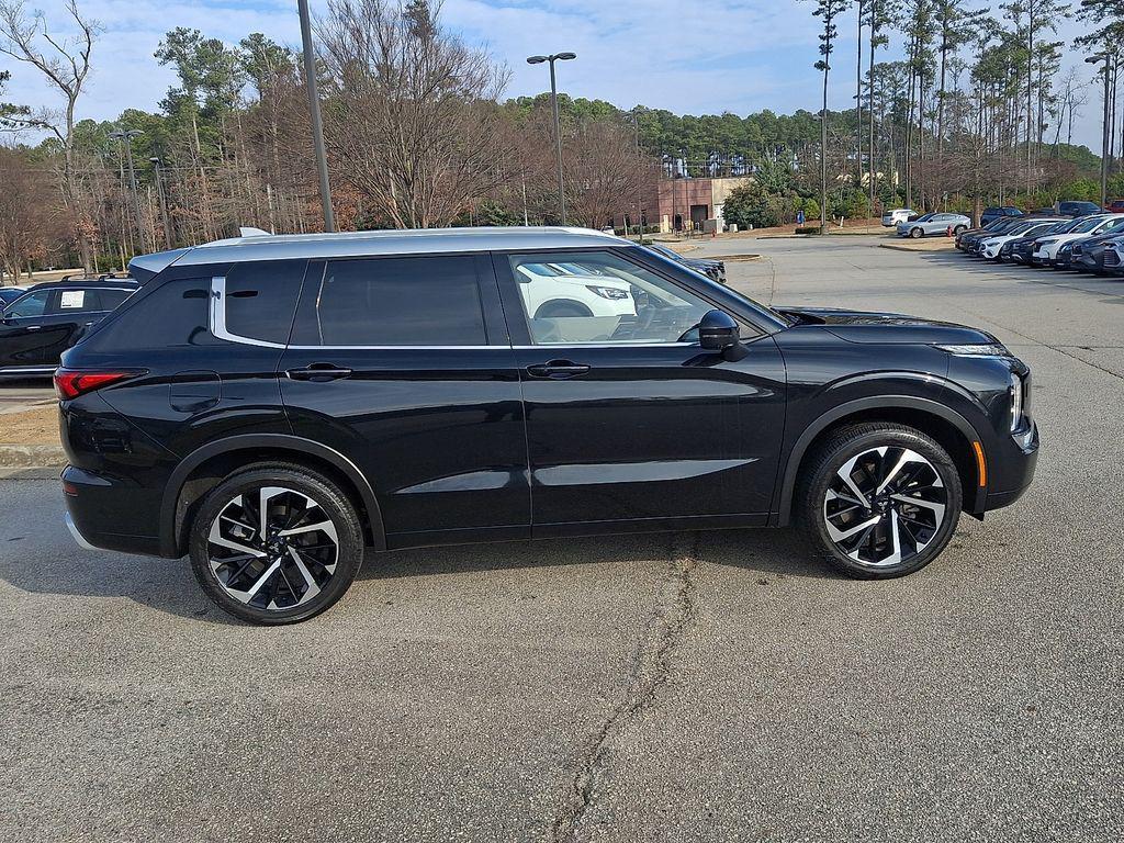 used 2024 Mitsubishi Outlander car, priced at $27,997