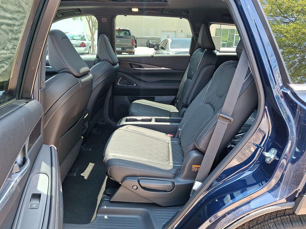 new 2025 INFINITI QX60 car, priced at $55,555