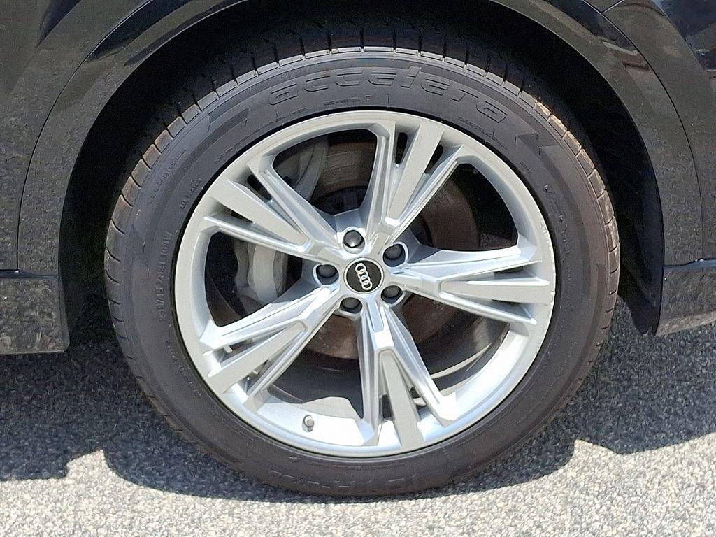 used 2022 Audi Q8 car, priced at $37,998