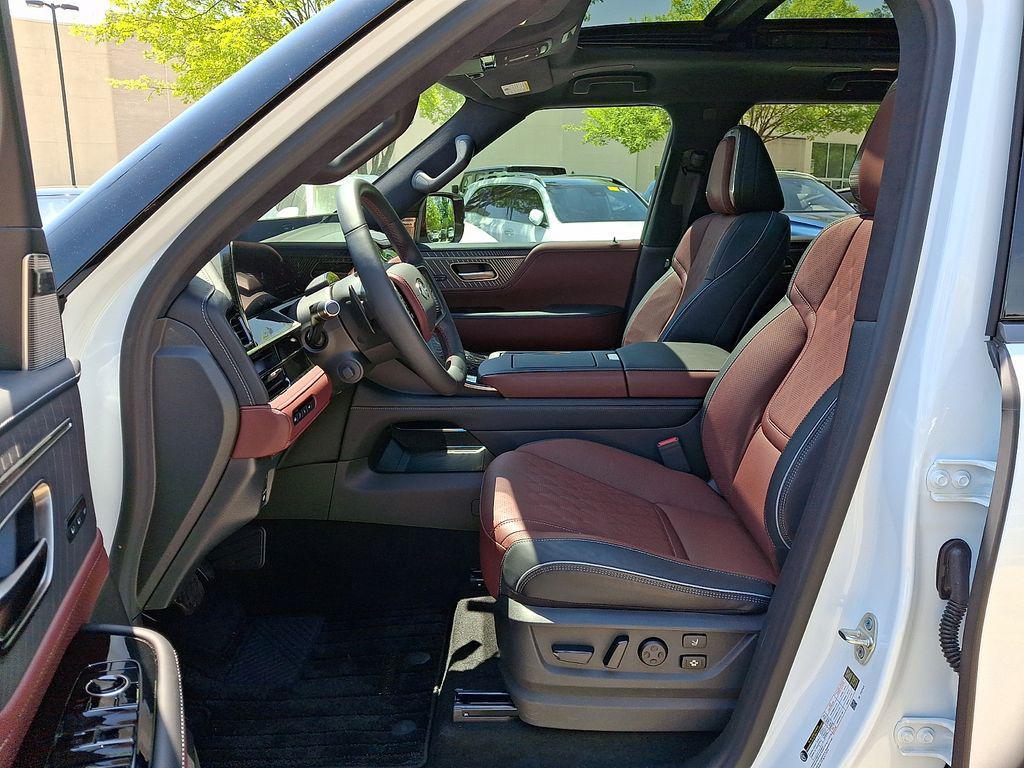 used 2026 INFINITI QX80 car, priced at $98,401