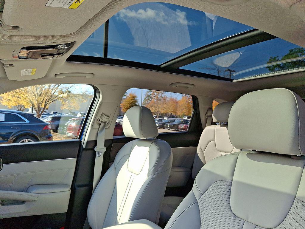 used 2023 Kia Sorento car, priced at $29,430