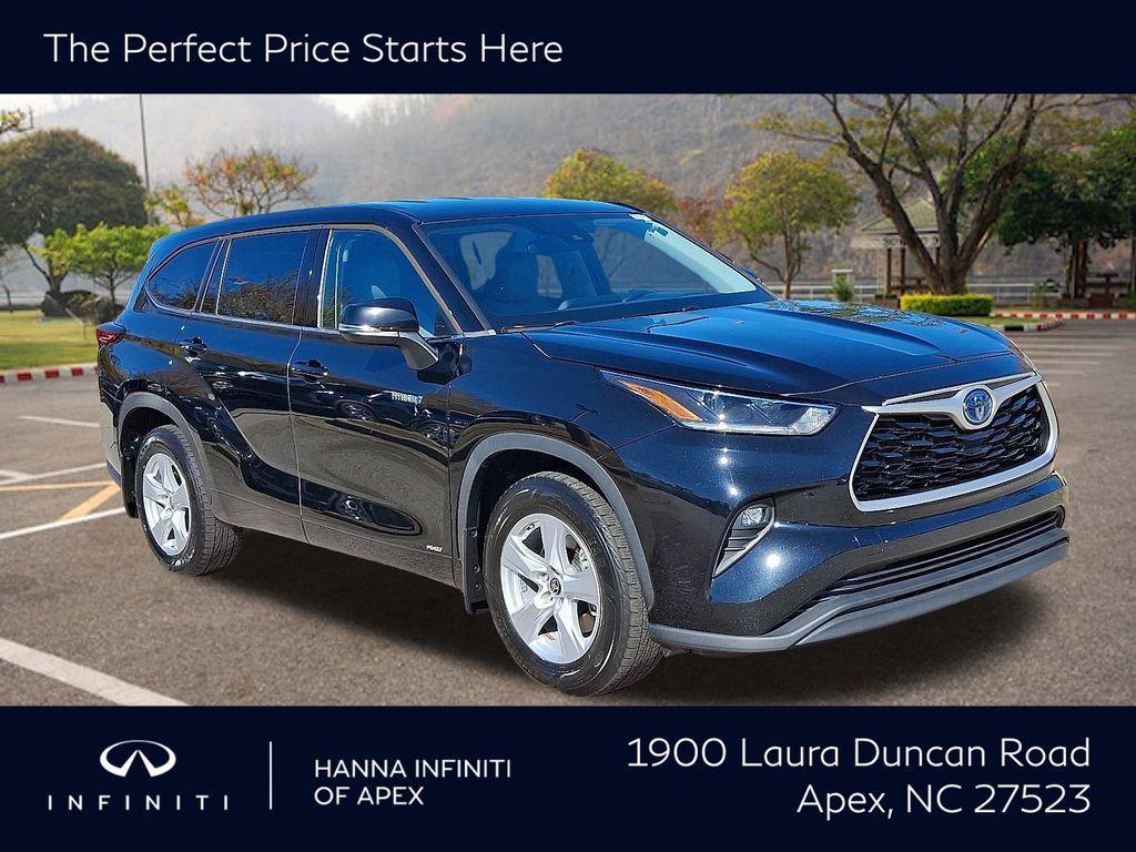 used 2021 Toyota Highlander Hybrid car, priced at $28,799