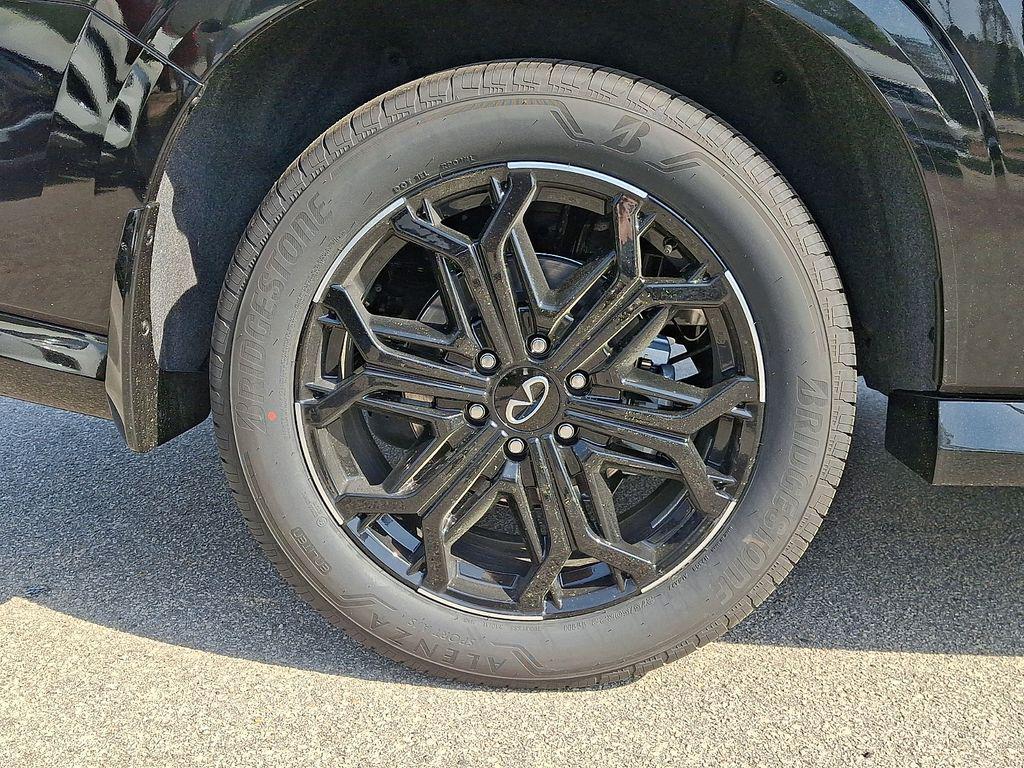 new 2026 INFINITI QX80 car, priced at $91,472