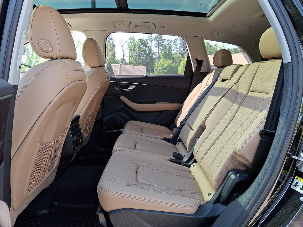 used 2025 Audi Q7 car, priced at $50,997