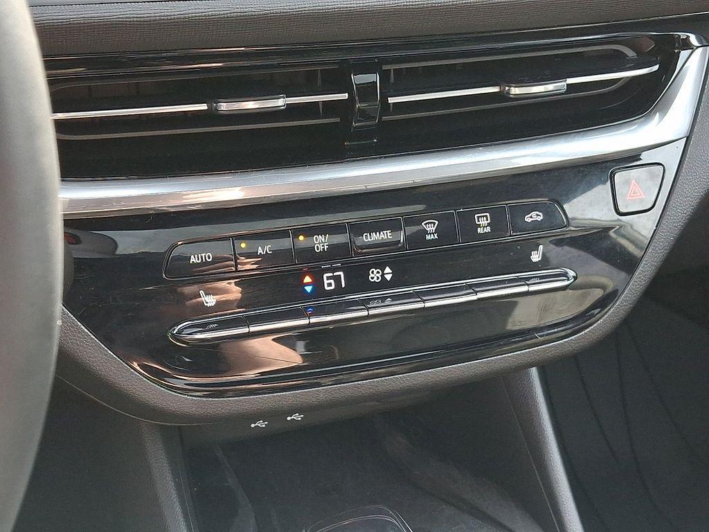 used 2025 Buick Envista car, priced at $27,577