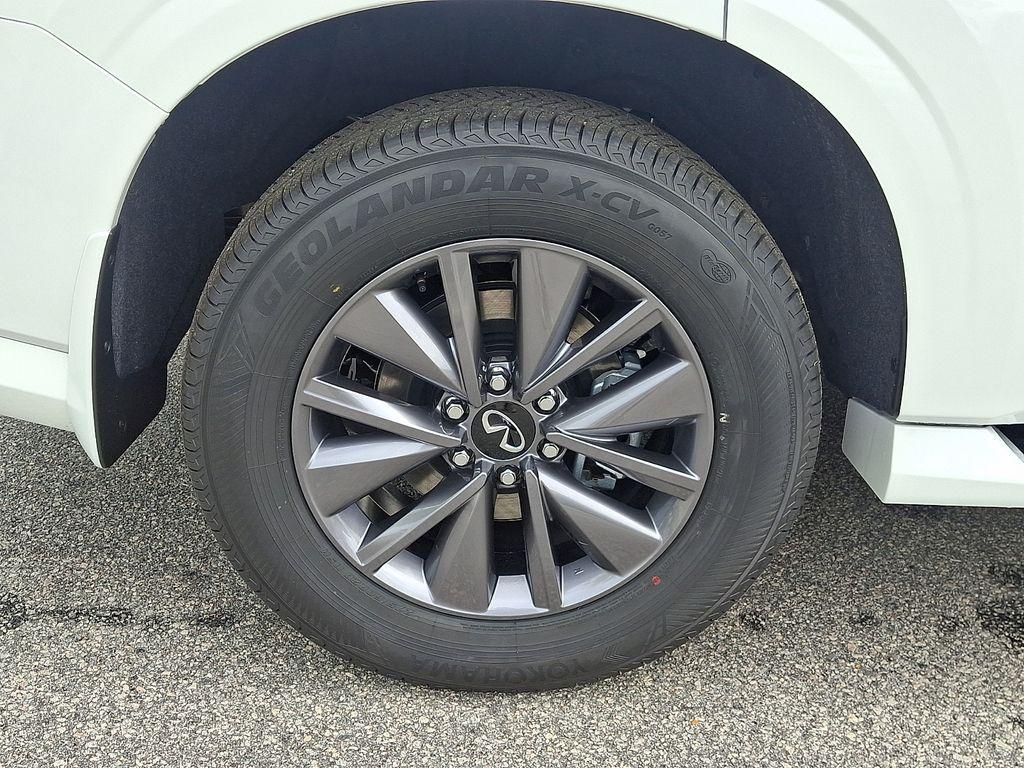 new 2026 INFINITI QX80 car, priced at $77,820