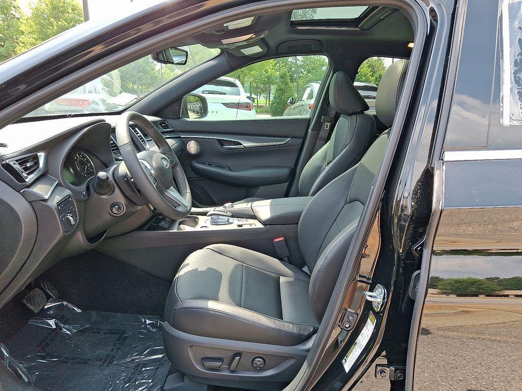 new 2025 INFINITI QX55 car, priced at $48,403