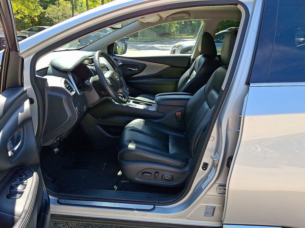 used 2023 Nissan Murano car, priced at $17,999