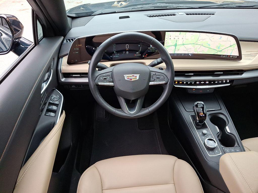 used 2025 Cadillac XT4 car, priced at $31,997