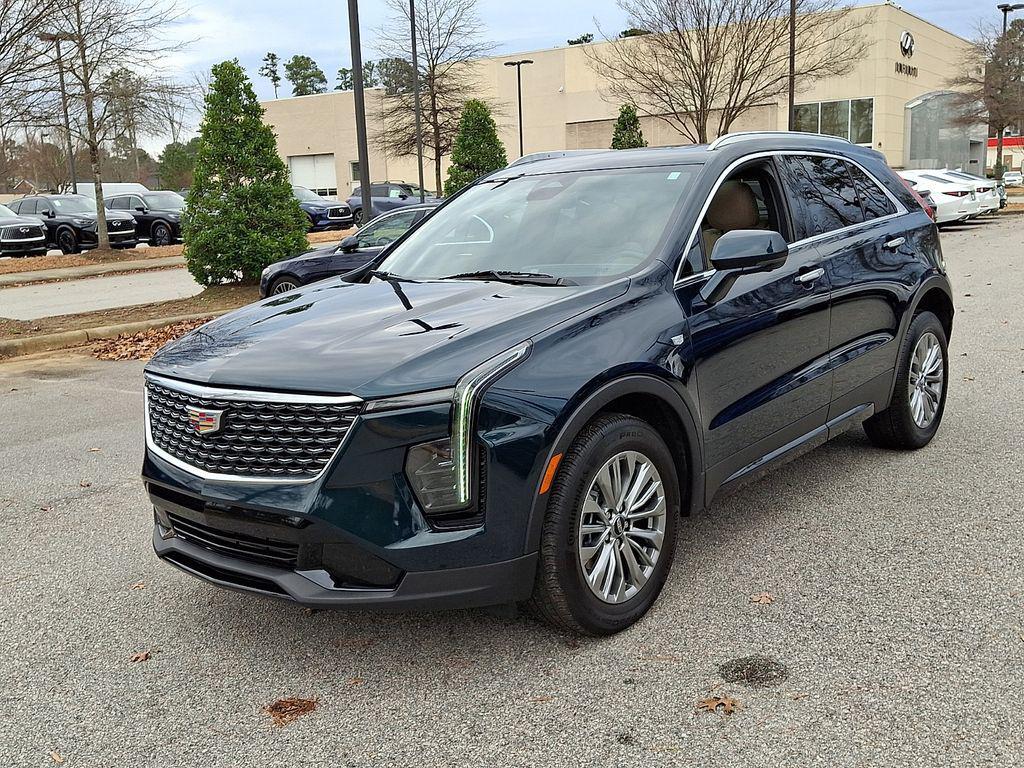 used 2025 Cadillac XT4 car, priced at $31,997