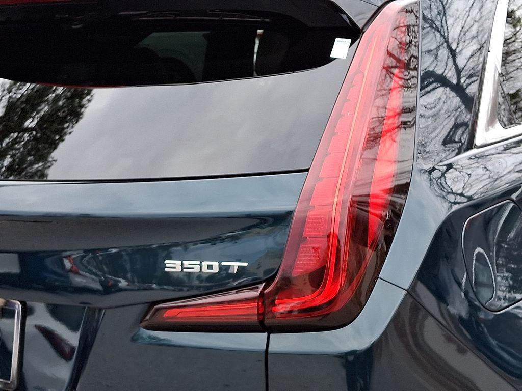 used 2025 Cadillac XT4 car, priced at $31,997