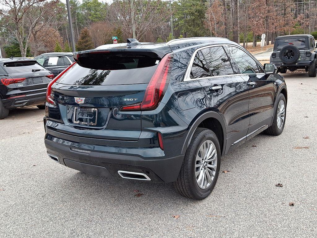 used 2025 Cadillac XT4 car, priced at $31,997