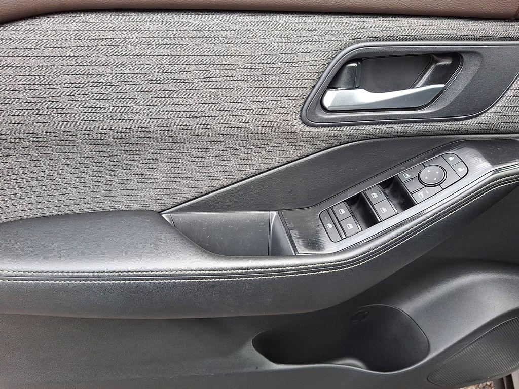 used 2023 Nissan Rogue car, priced at $19,165