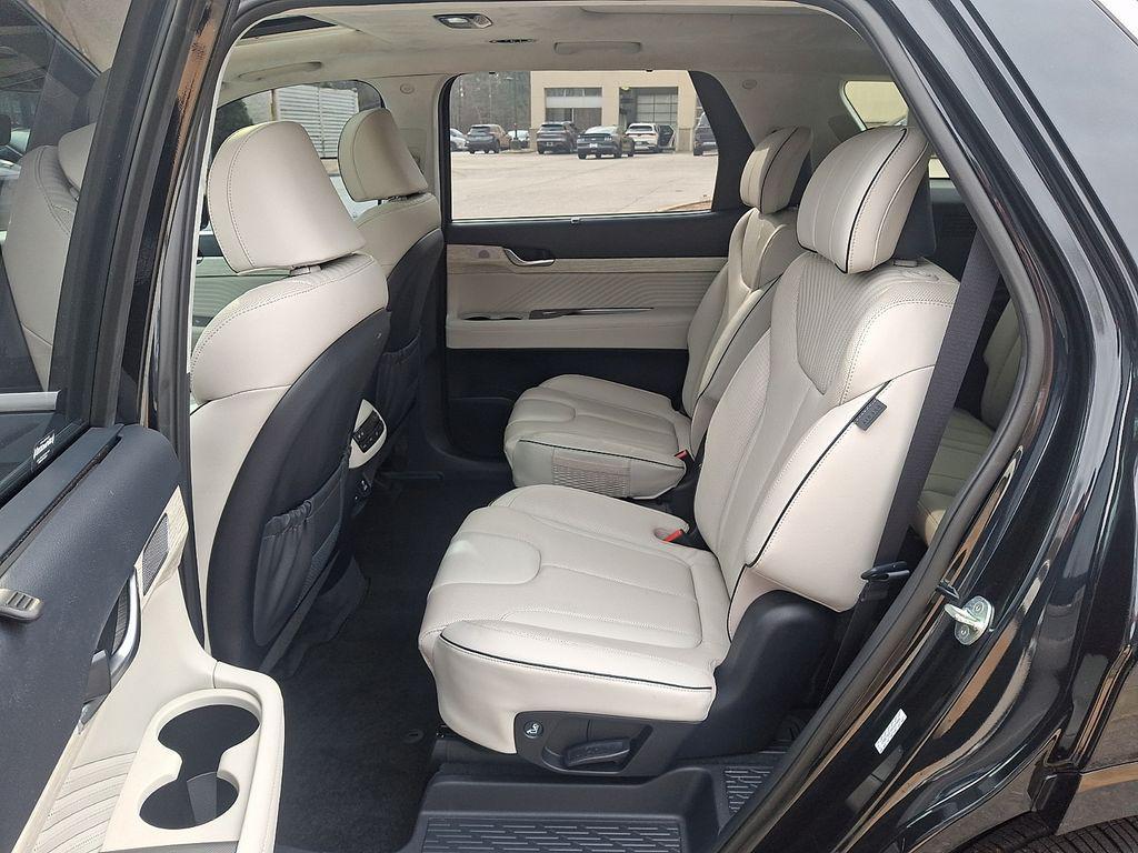 used 2023 Hyundai Palisade car, priced at $34,950