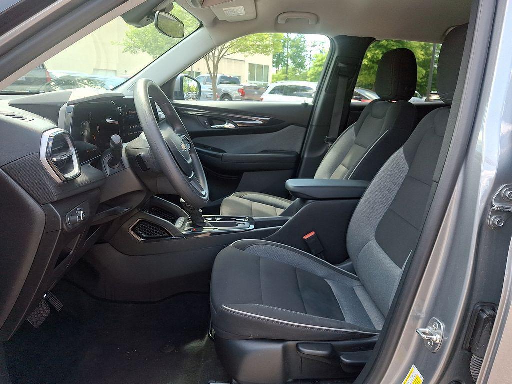 used 2024 Chevrolet TrailBlazer car, priced at $22,301