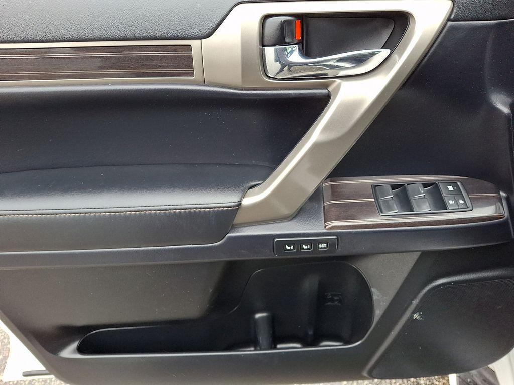 used 2021 Lexus GX 460 car, priced at $39,671