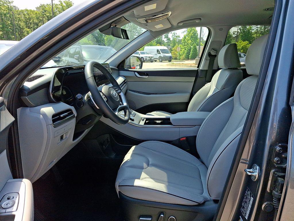 used 2024 Hyundai Palisade car, priced at $32,401