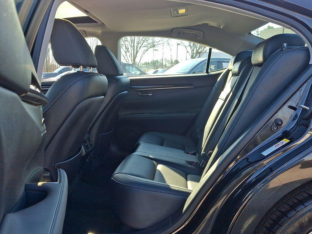 used 2018 Lexus ES 350 car, priced at $21,901