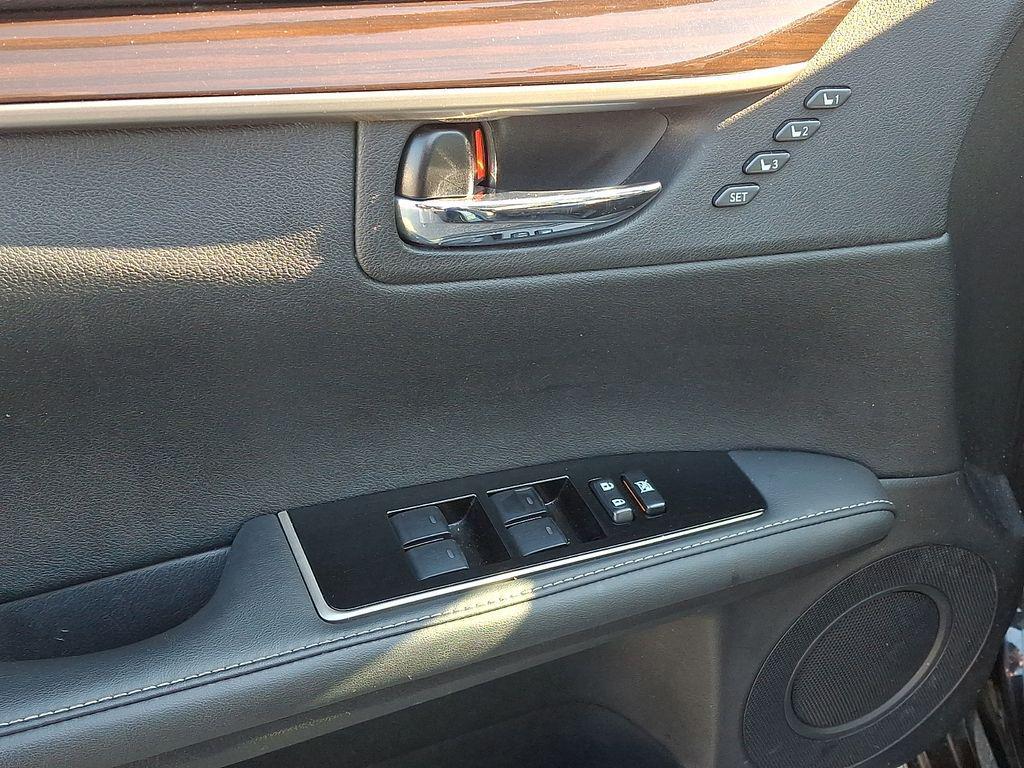 used 2018 Lexus ES 350 car, priced at $21,901