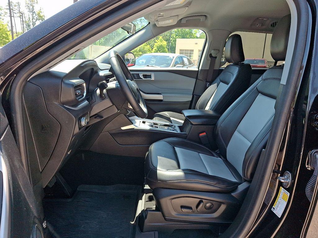 used 2023 Ford Explorer car, priced at $33,001