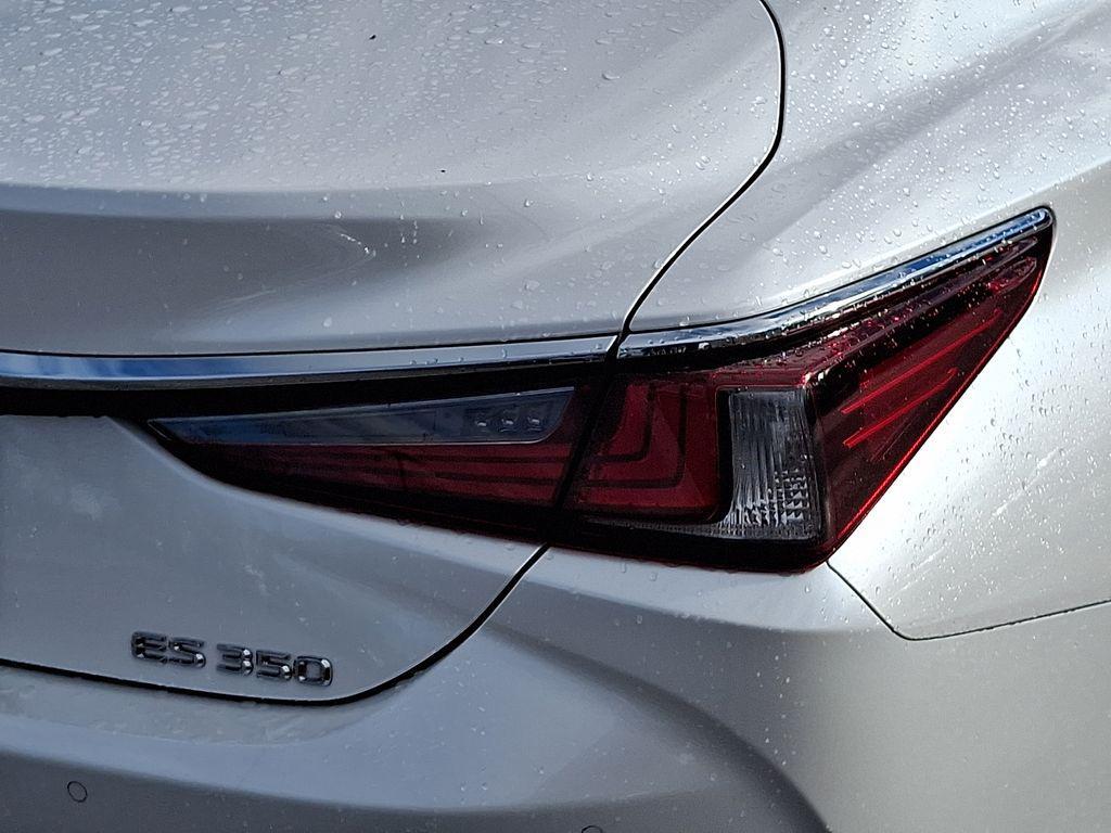 used 2024 Lexus ES 350 car, priced at $39,795