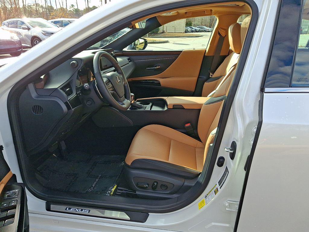 used 2024 Lexus ES 350 car, priced at $39,795