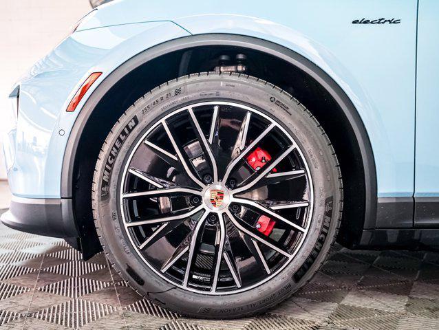 new 2025 Porsche Macan car, priced at $101,725