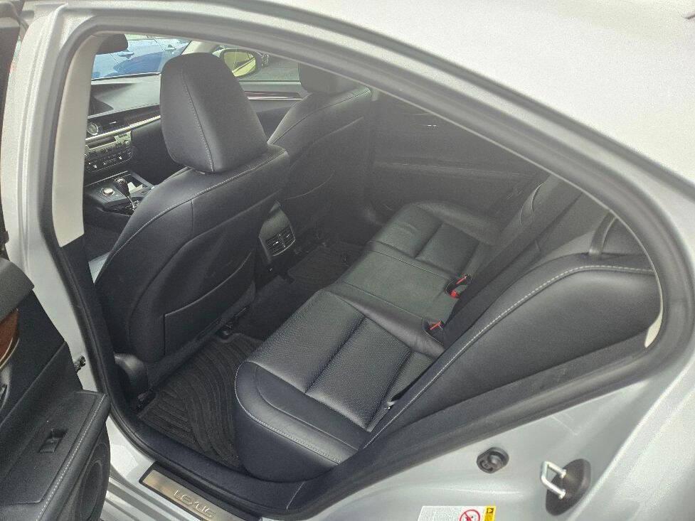 used 2013 Lexus ES 350 car, priced at $15,950