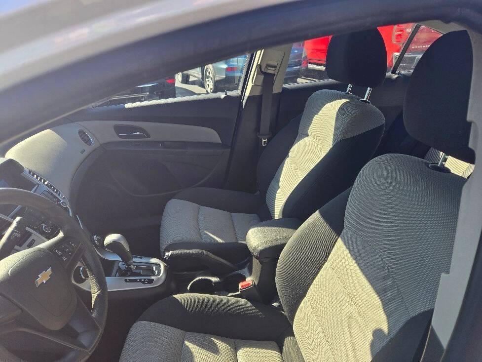 used 2016 Chevrolet Cruze Limited car, priced at $9,950