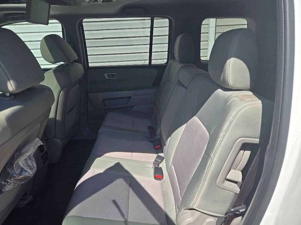 used 2015 Honda Pilot car, priced at $7,950
