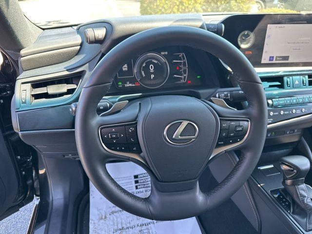used 2024 Lexus ES 300h car, priced at $39,995