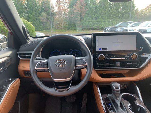 used 2024 Toyota Highlander car, priced at $47,795