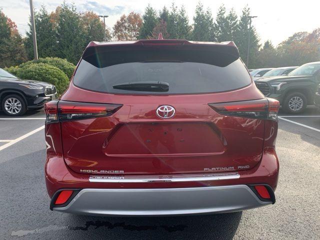 used 2024 Toyota Highlander car, priced at $47,795