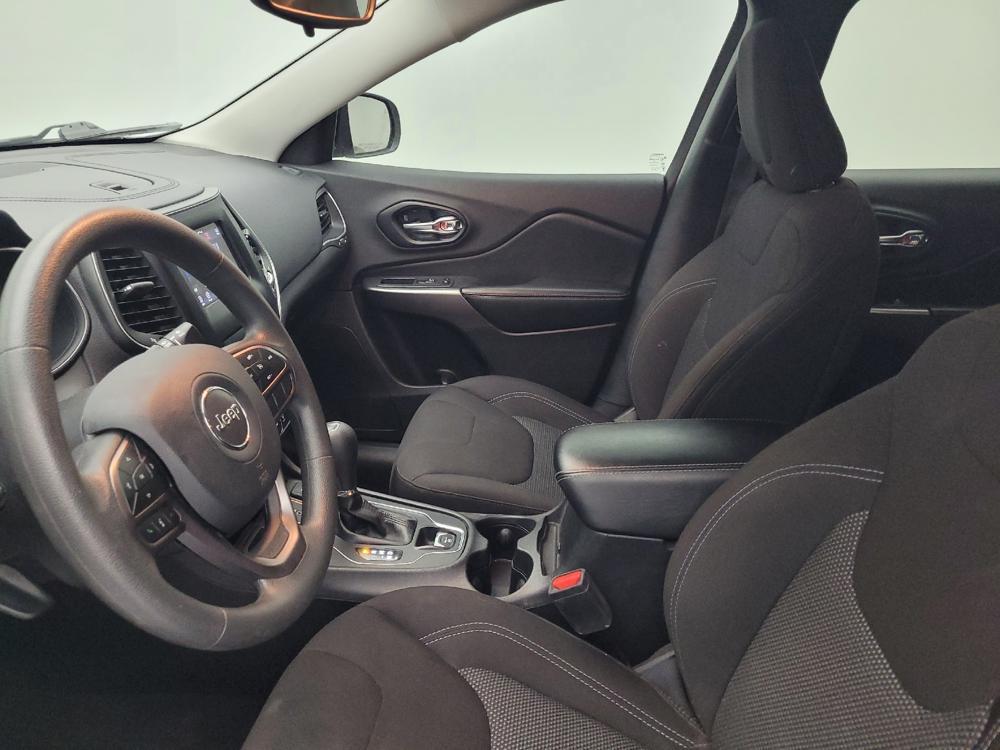 used 2021 Jeep Cherokee car, priced at $20,095