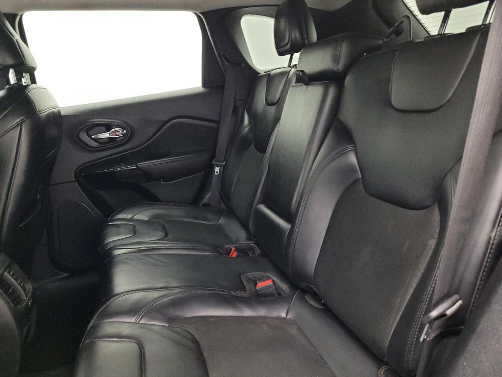 used 2020 Jeep Cherokee car, priced at $19,195