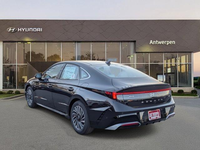 new 2026 Hyundai Sonata Hybrid car, priced at $39,940