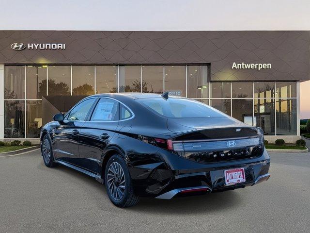 new 2025 Hyundai Sonata Hybrid car, priced at $39,175