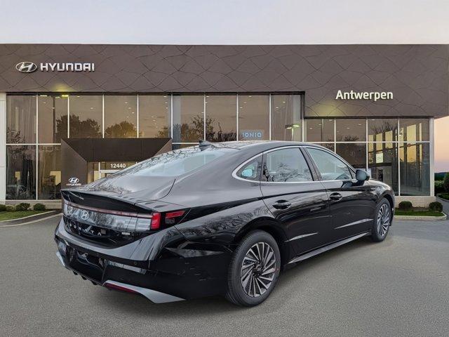 new 2026 Hyundai Sonata Hybrid car, priced at $39,900