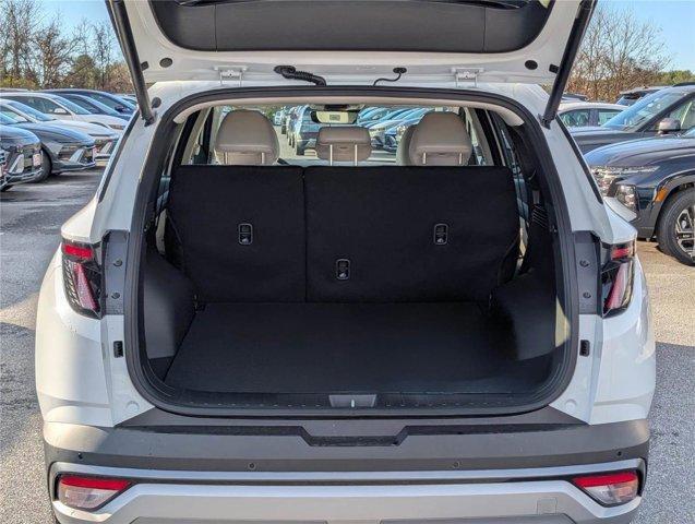 new 2026 Hyundai TUCSON Hybrid car, priced at $44,415