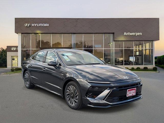 new 2026 Hyundai Sonata Hybrid car, priced at $34,140