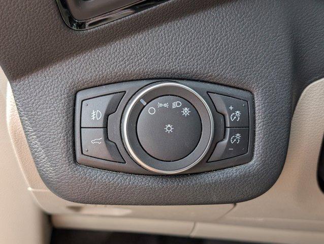 2019 White Platinum Tri-Coat Metallic Ford Escape